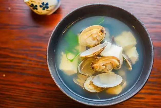 产后奶水不足是许多新妈妈面临的困扰？9道催乳月子餐请收好